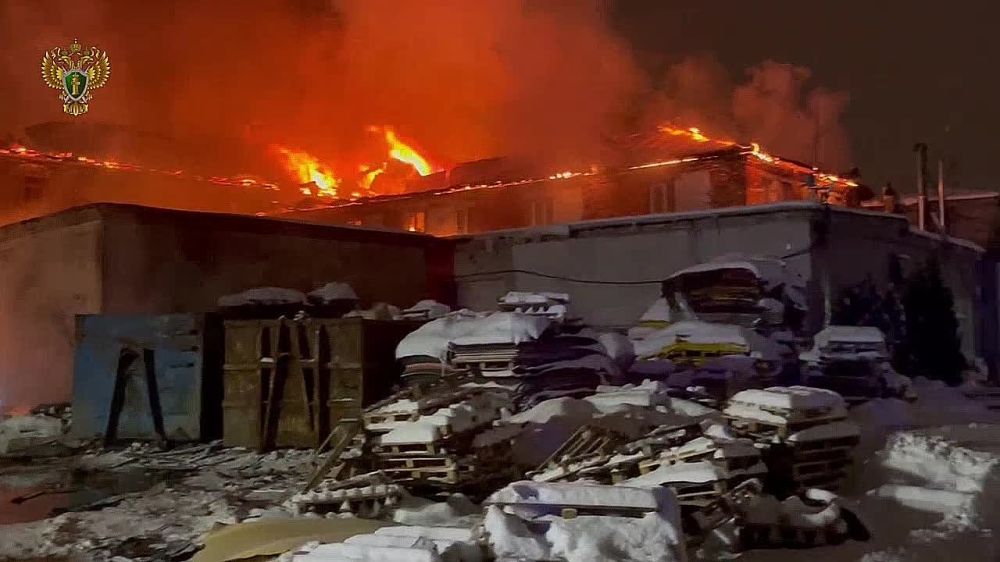 Короткое замыкание при проведении ремонта могло стать причиной пожара в производственно-складском здании в Обухово Московской области, сообщает региональная прокуратура