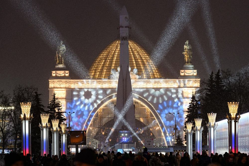 Брянский 52-метровый вышитый рушник развернули на выставке "Россия" на ВДНХ