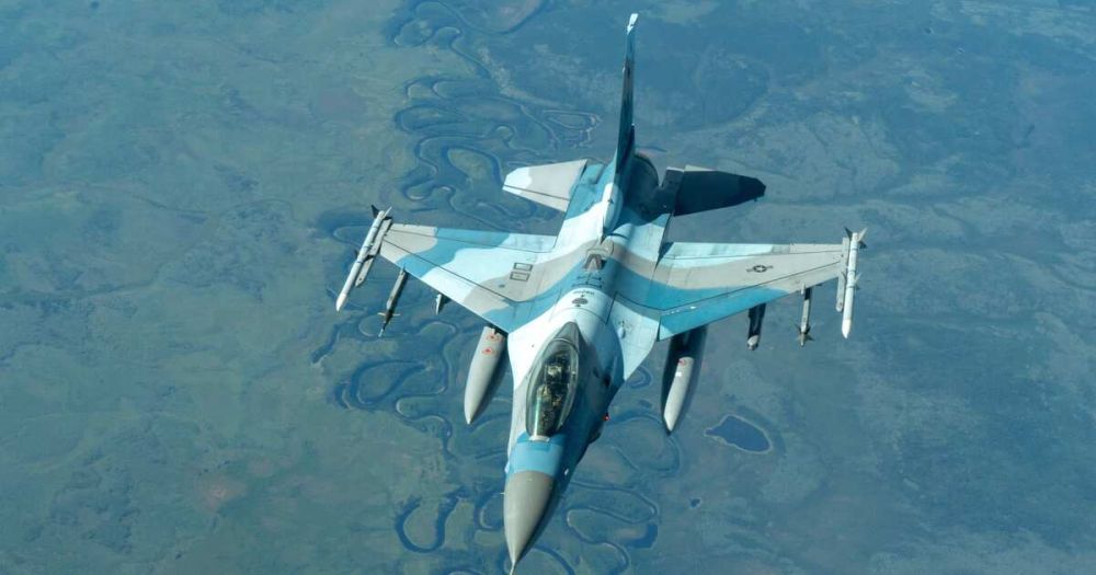 ���� �� ������� ���������� �����, ��� � ����������� F-16