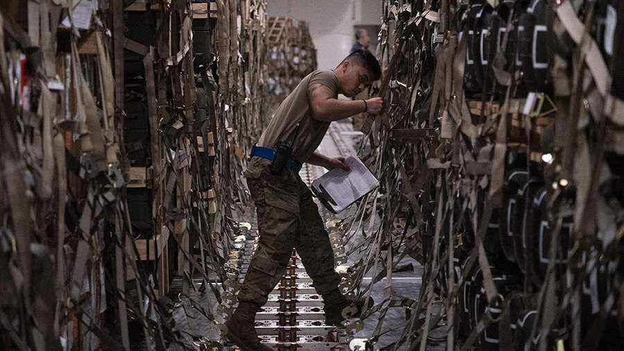 Главы МИД ЕС не приняли решение на встрече в Брюсселе по поставкам оружия Киеву