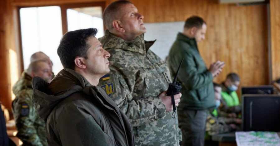 Депутат Рады Костенко заявил, что увольнение Залужного расколет Украину