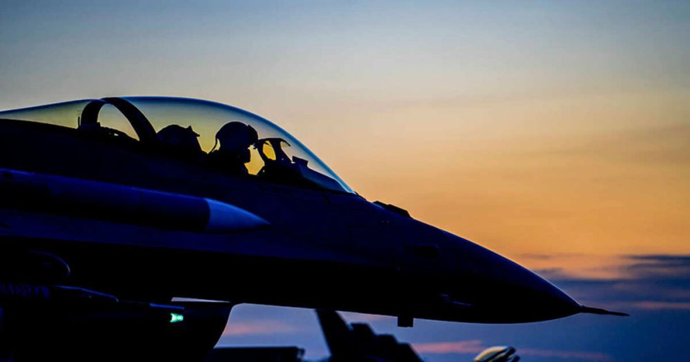 ���������� �� ������� ���������� ���� ����������� ��������� F-16 �����