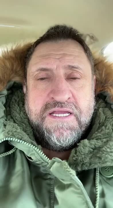 Александр Сладков: Дорогие друзья, своевременно Россия подняла вопрос о применении Вооруженными силами Украины химического оружия и участие в этом западных стран, спецслужб и армии западных государств