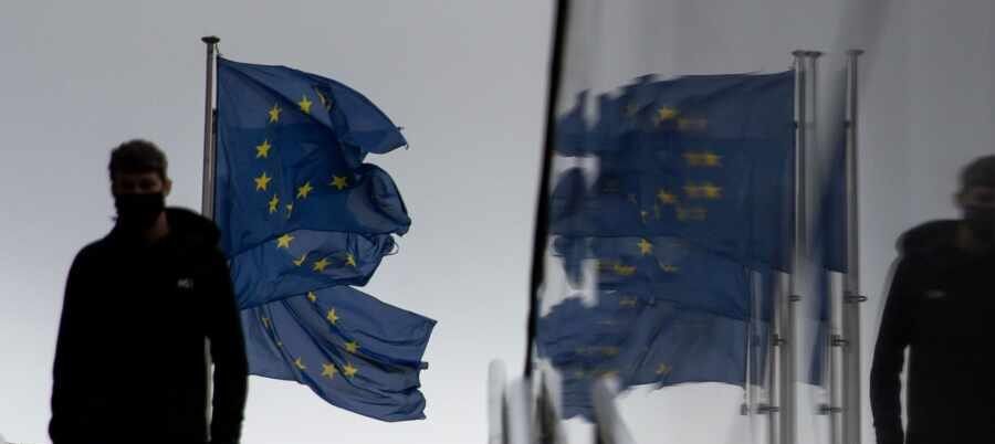 Bloomberg сообщил о расколе в Европе из-за помощи Украине