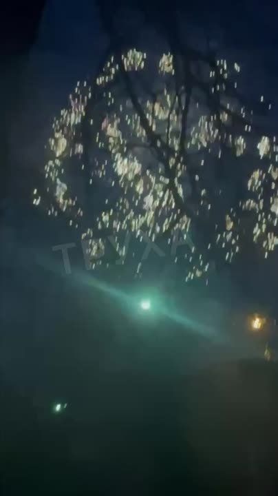 Фейерверк в Броварах. Одни хотят праздника, надоела война, а другим надо страдать и вонять