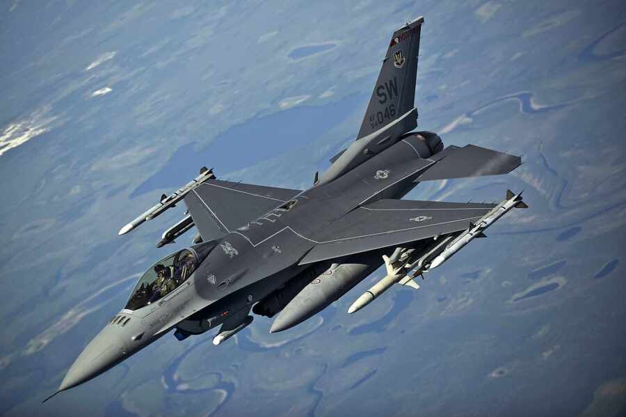 �������� ������ F-16