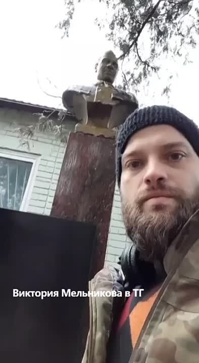 �������� ����������: �������� ���� ������ ������������ ���-�������� ������� ��������-���������� ���������, ������� �� ���� �������� �� ������ ���� ����, �� � ����