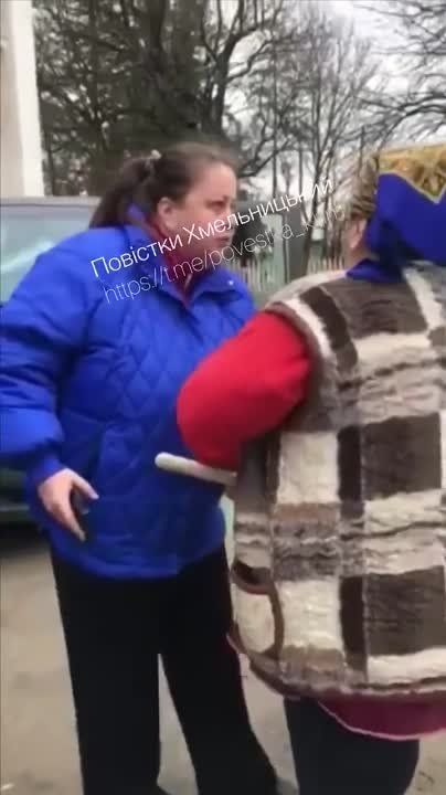 Дмитрий Стешин: Хмельницк, дамское ДРГ нападает на раздавателей повесток и побеждает