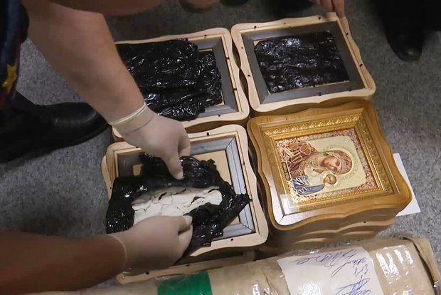 Стала известна цель ввоза в Россию с Украины взрывчатки в православных иконах