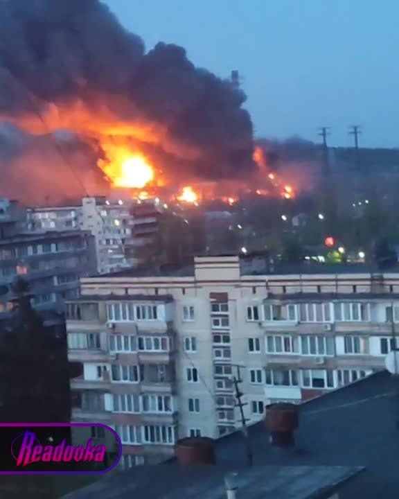 Факел над Киевом — новые кадры пожара на Трипольской ТЭС, пораженной русскими ракетами