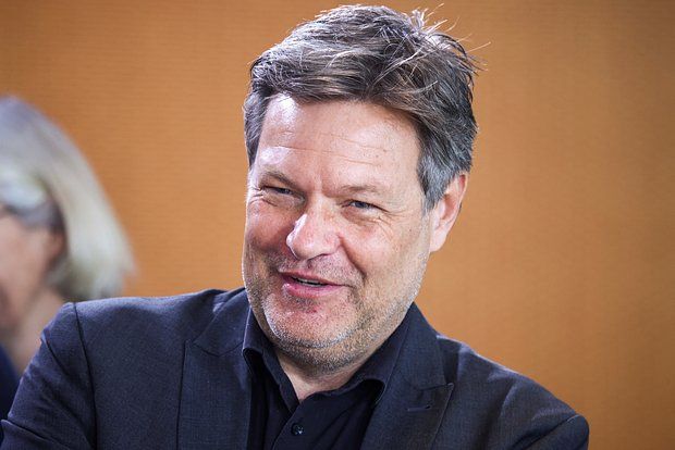 ������� ��������� �������� ������ � ���� � ������������� �������