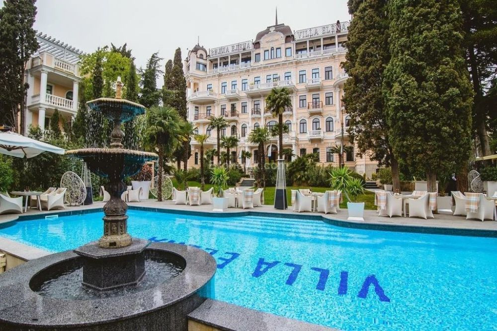 В Крыму уйдут с молотка сотни недвижимых объектов врагов России