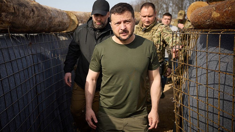 Никто не хочет умирать за Зеленского: В Киеве на улицах облавы, дезертиры бегут из ВСУ