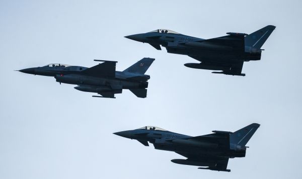 ���� �� F-16 � ���������� ����� �� �������: ������ ��������� �� ������