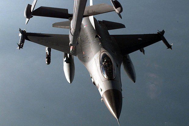 � ������ ������� ��������� ����� F-16