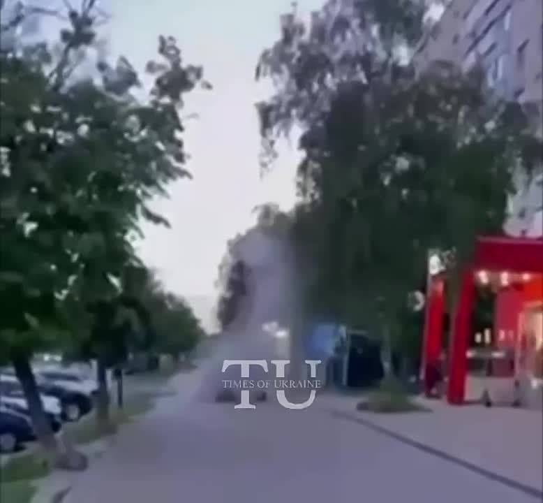 В Киевских Броварах, мужик в борьбе с военкомом, подорвал себя и сотрудника ТЦК гранатой