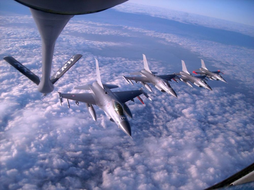 �������-������� �����: ����������� F-16 �������� �� ������� � ������� ������
