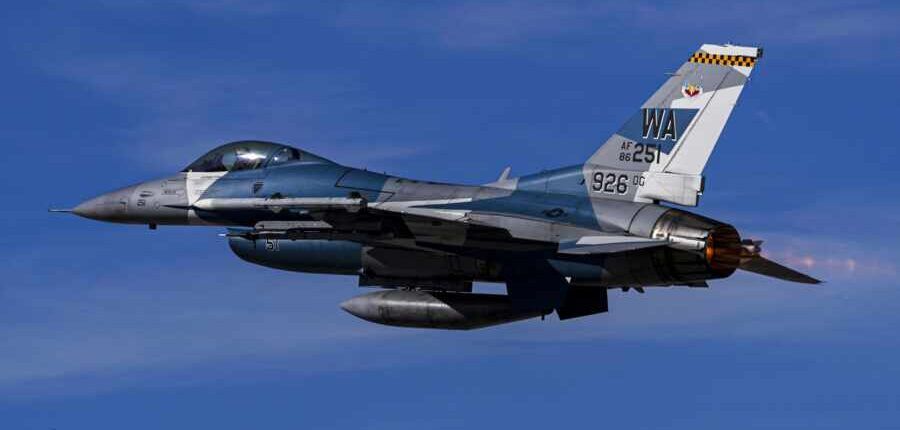 �������� F-16 �� ������� ���� ������ Abrams, Leopard � Challenger � ������