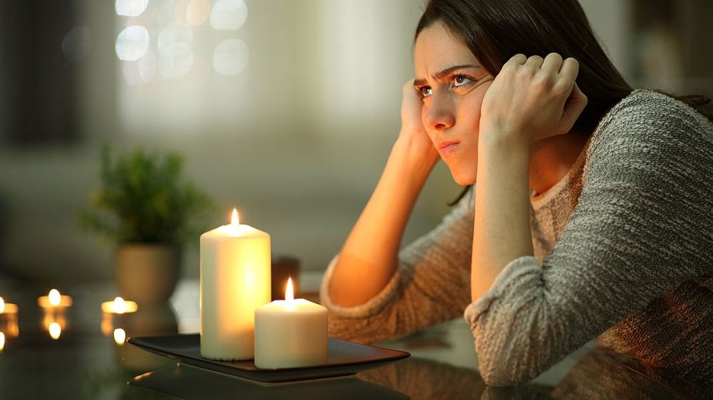 В такую унылую погоду еще и без света: В Кишиневе в среду отключат электричество в десятках домов - публикуем адреса