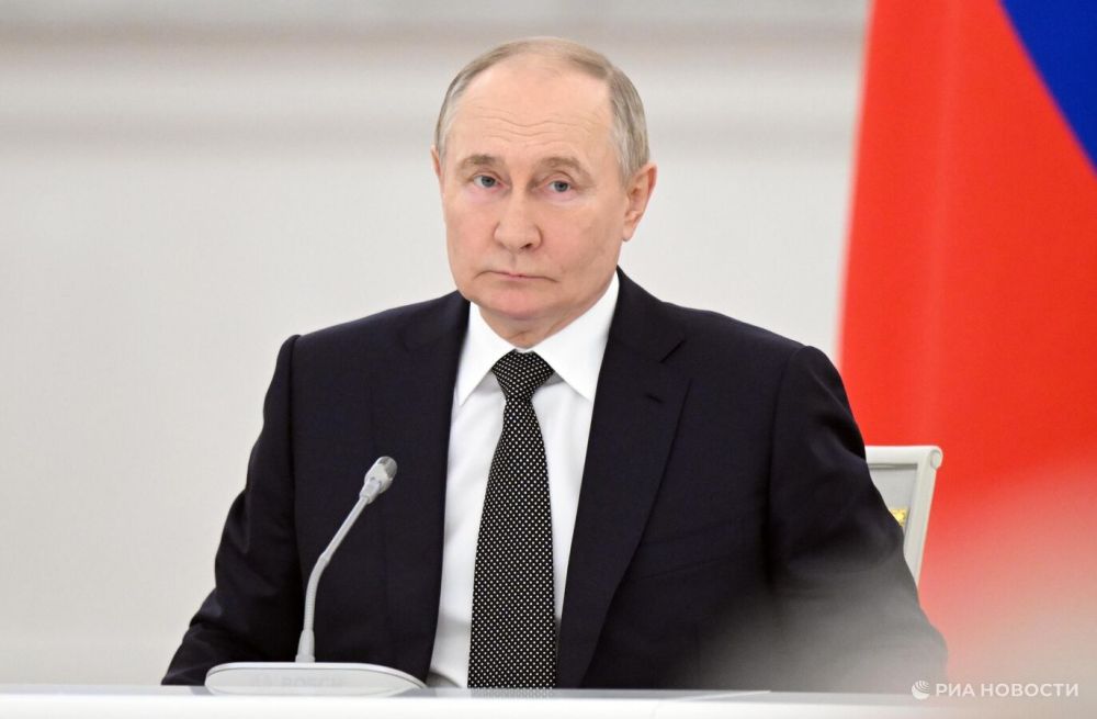 Миршаймер: Путин занимается важными делами, а не переживаниями о мирном саммите