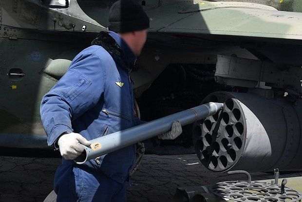 Стала известна цель удара по горящему дольше 30 часов объекту под Киевом