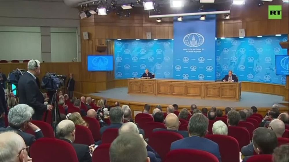 ВС РФ в марте 2022-го стояли у Киева, но никакого политического решения о штурме столицы Украины тогда не было, рассказал Путин