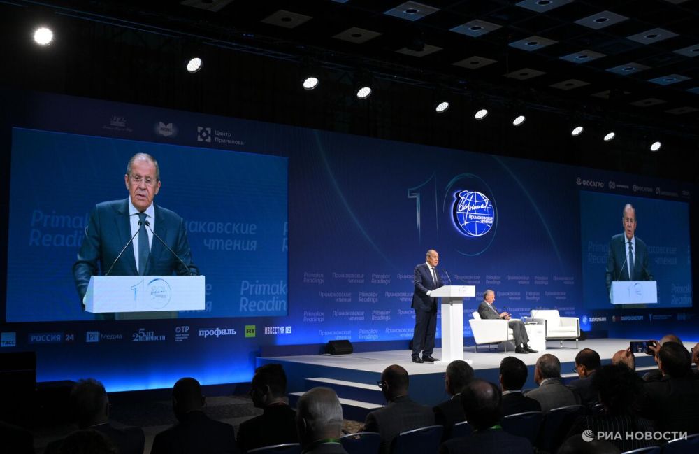 Лавров: инсценировки остаются инструментом внешней политики Запада