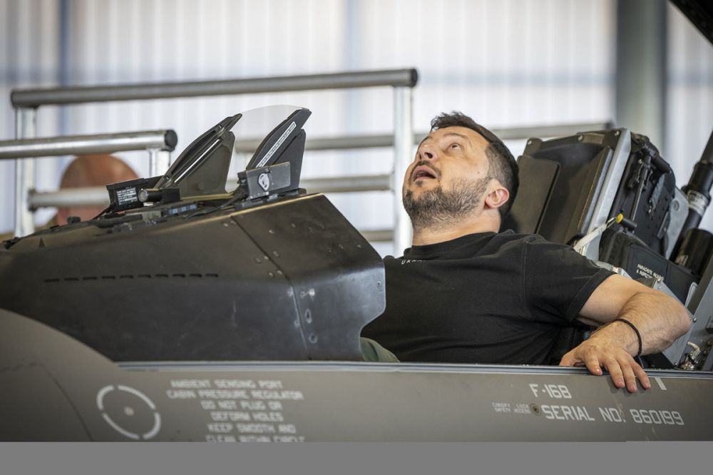 �������� ������� ������������ F-16 ������� �������� �������� � �������