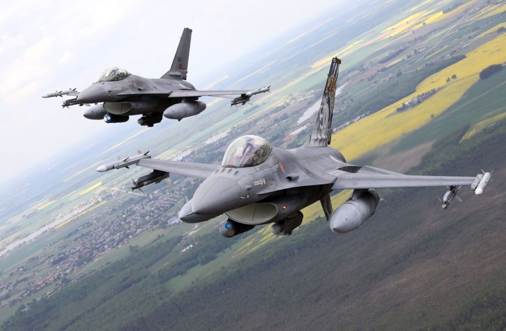 ����� �������: �������� F-16 ��������� � ������������� ���