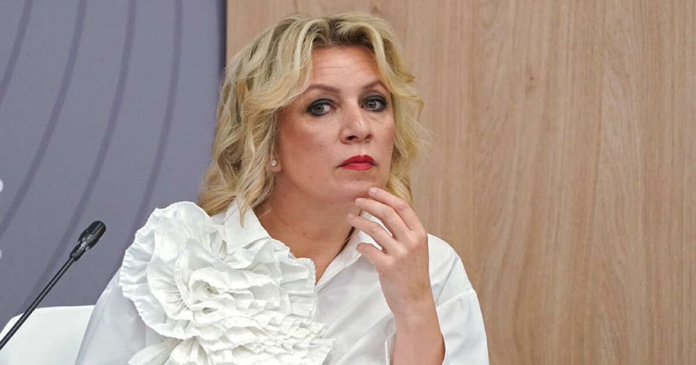 Захарова: Россия продолжит соблюдать международное право в украинском конфликте