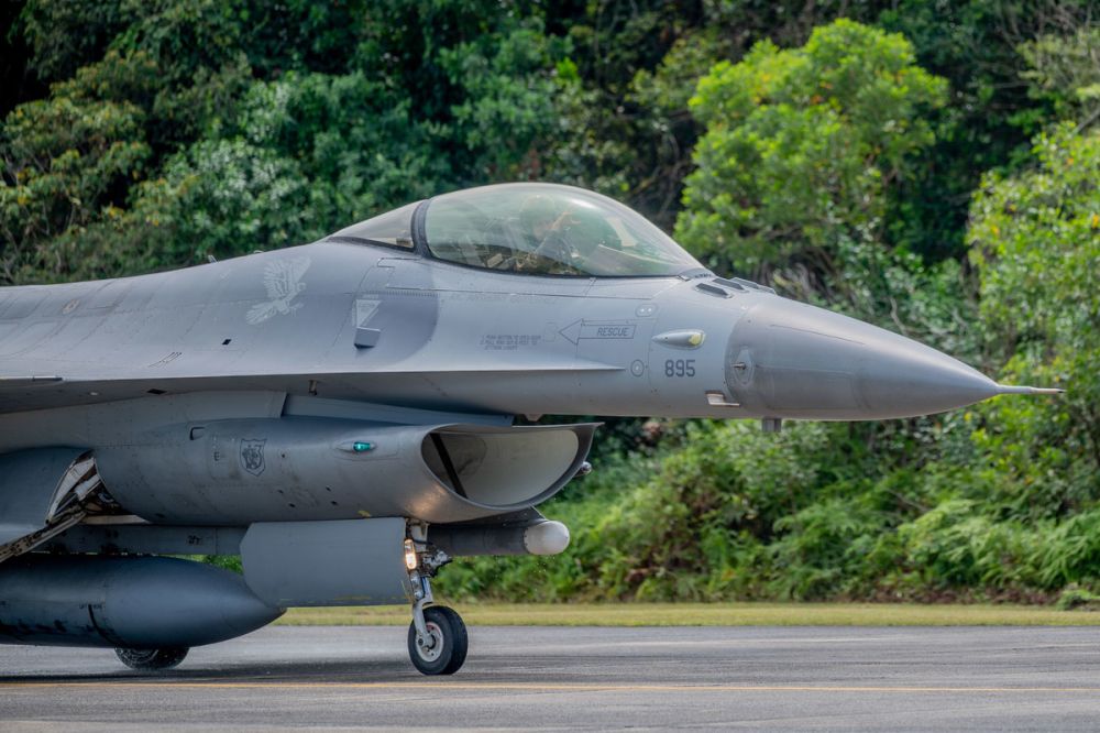 Bostone Globe: ������� �� �����, ��� ���������� ����� F-16 ��-�� ���������� ���