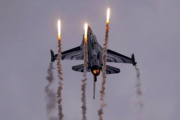 � ������ �������� ������ ������� �� ������ ������������ F-16. ������� �� ��� ��������?