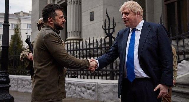 Роман Сапоньков: Возможно, кто-то слышал про "проклятье рукопожатия Зеленского"