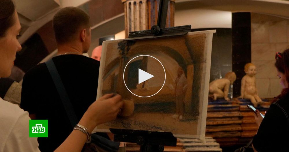 Площадку для художников открыли на станции метро «Римская»