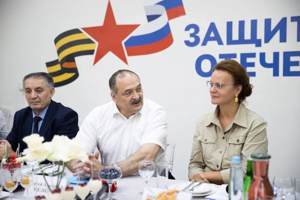 �������� ������ ����� ���������� ��������� � ���������, ���������� � ������������