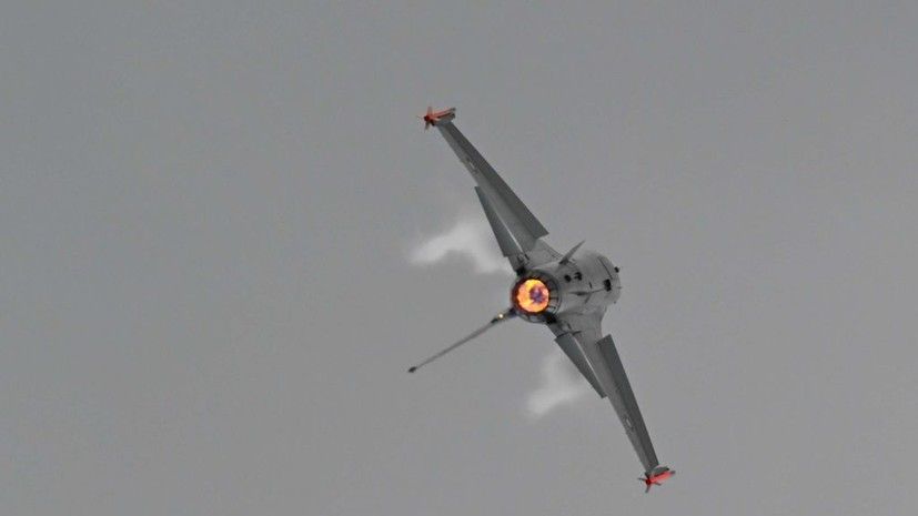 ������� ������� ������������ ��������� ����� �� ������������� F-16 �� �������