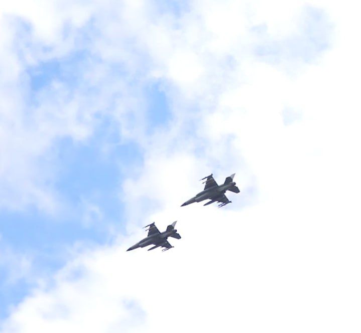 ������ F-16 �������� ������� ������ �������, ��� ������