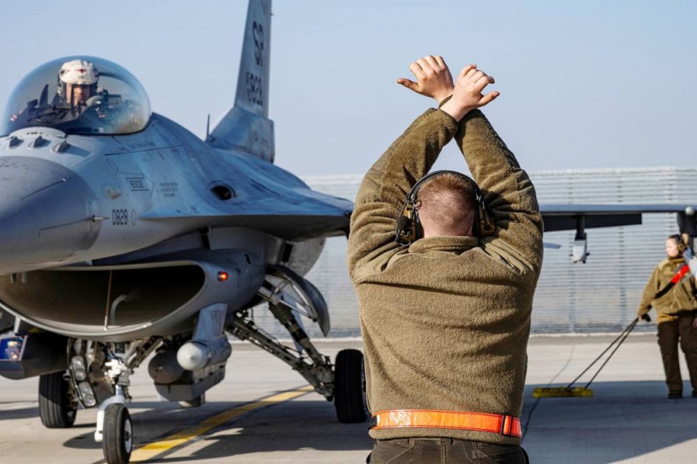 Independent: �������� �������� F-16 �� ������� ������ ������� ��� ����