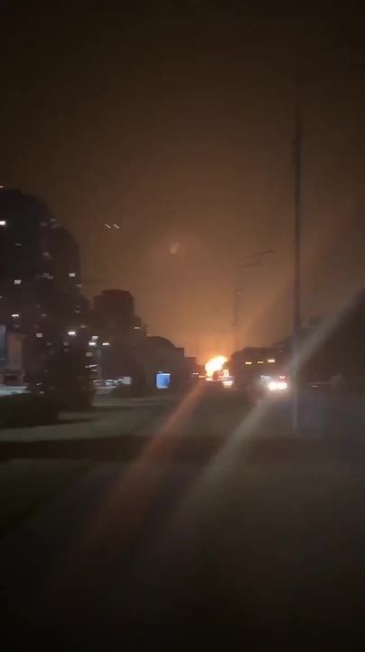 Кадры ночного удара по военному предприятию в Броварах Киевской области ракетой «Искандер-М»