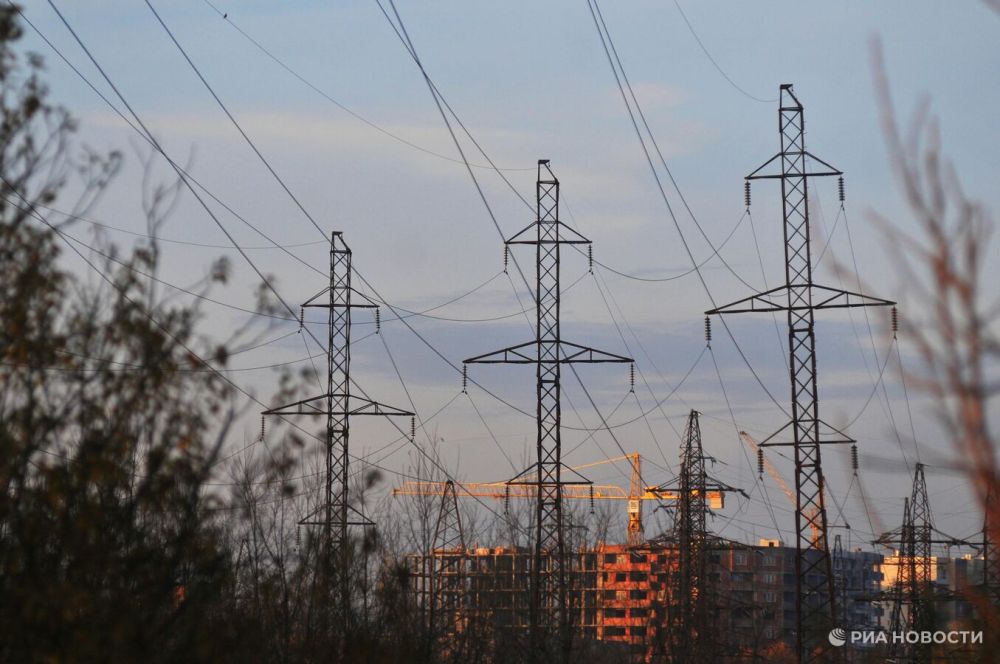 Еврокомиссар: Киев лишился половины необходимых для зимы энергомощностей