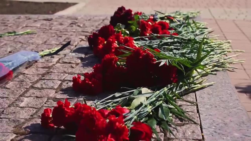 Команда Молодёжки почтила память Иосифа Кобзона