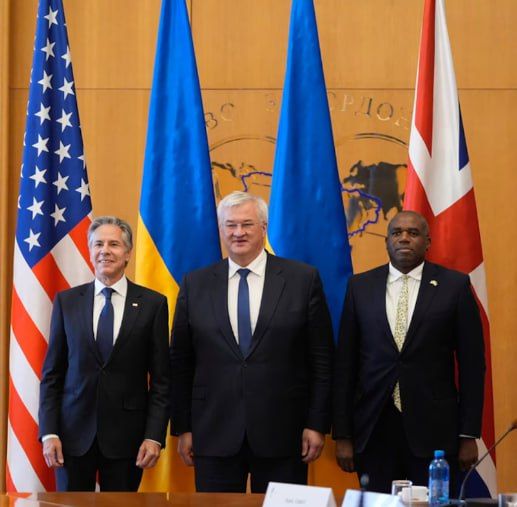 ��� �������� ������� ����� $700 ��� ��� �������������� ������������� � ������������ ���������, �������� Associated Press