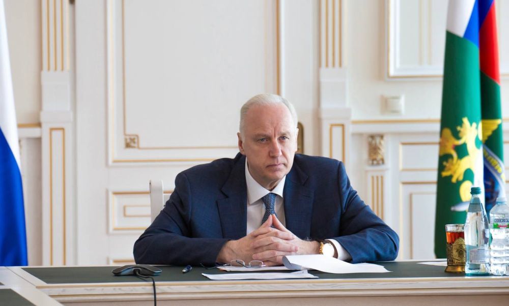 Председатель СК России провел повторный личный прием заявителей из Новосибирской области по проблеме капитального ремонта ряда образовательных учреждений