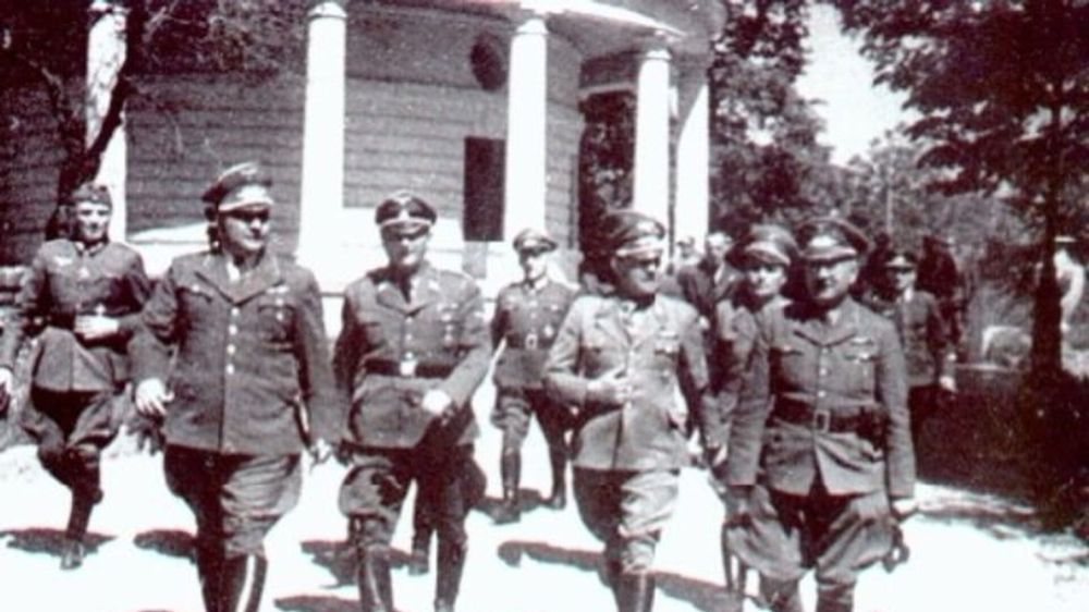 "После тяжёлых и продолжительных боев нашими войсками оставлен город Киев"