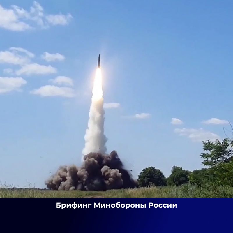 ВСУ за сутки потеряли на курском направлении более 300 военных, танк, три понтонные переправы