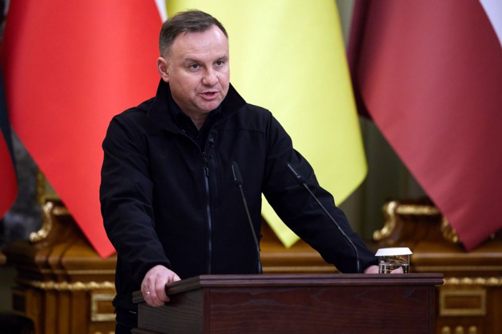 Президент Польши призвал НАТО передавать больше оружия Украине