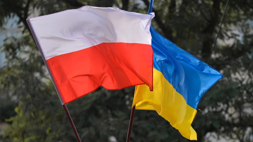 Польский министр обороны обвинил Киев в неблагодарности за помощь