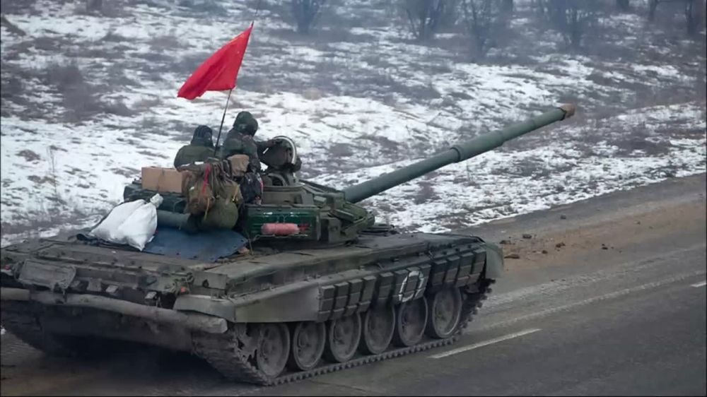 Михаил Онуфриенко: В К.о. продолжаются тяжелые бои. Постоянно контратакуя и перебрасывая на Курщину резервы, пр-ку удается в...