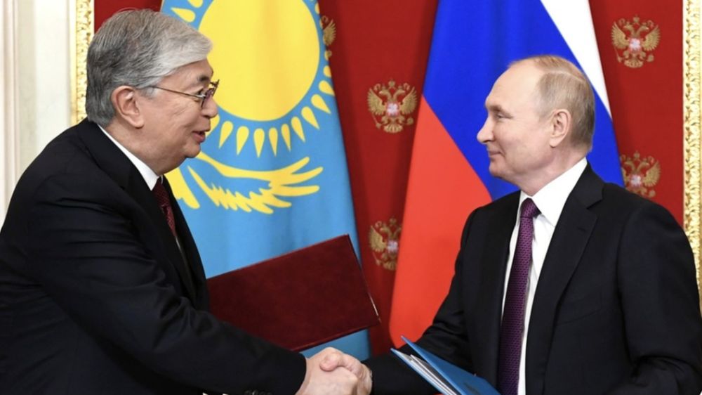 Почему Токаев отказал Путину и не пришёл на приём? "Атомные игры" и глобальный выбор Казахстана