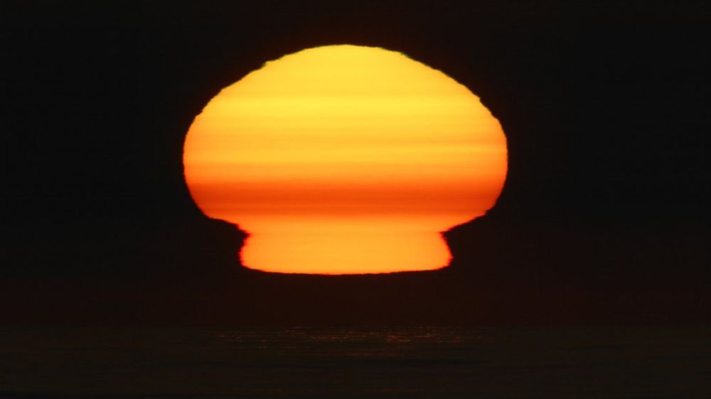 Зеленский начал оправдываться после заявлений о ядерной бомбе: "Пожалуйста, не меняйте месседжи"